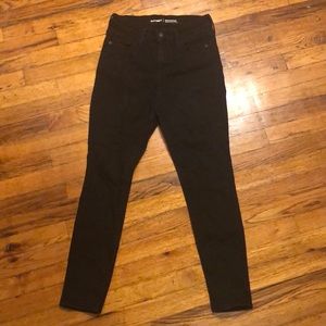 Old navy rockstar 4 short jeans. Worn 3x